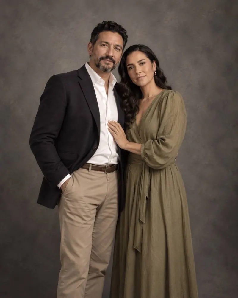 Retrato de pareja en estudio