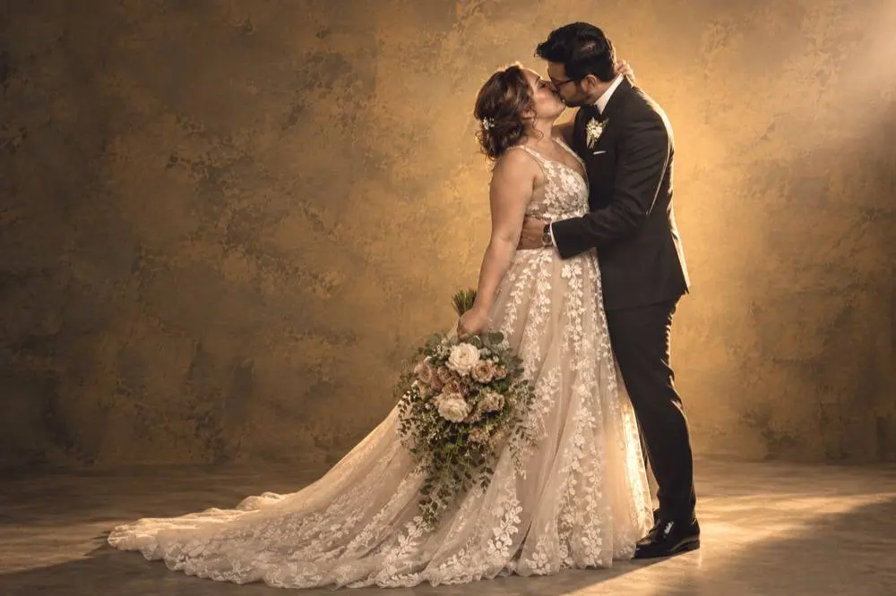 Rocío y José Miguel, retrato de novios en estudio